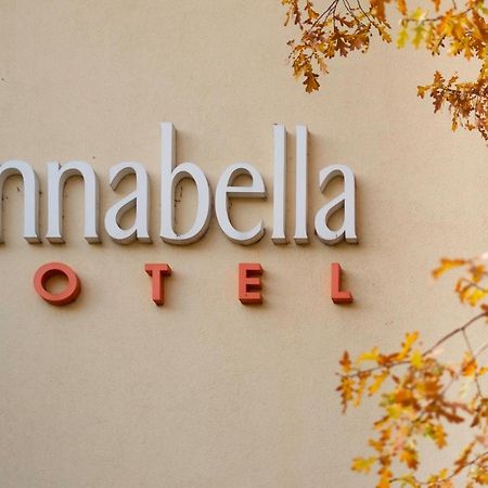 Hotel Annabella Riga Esterno foto