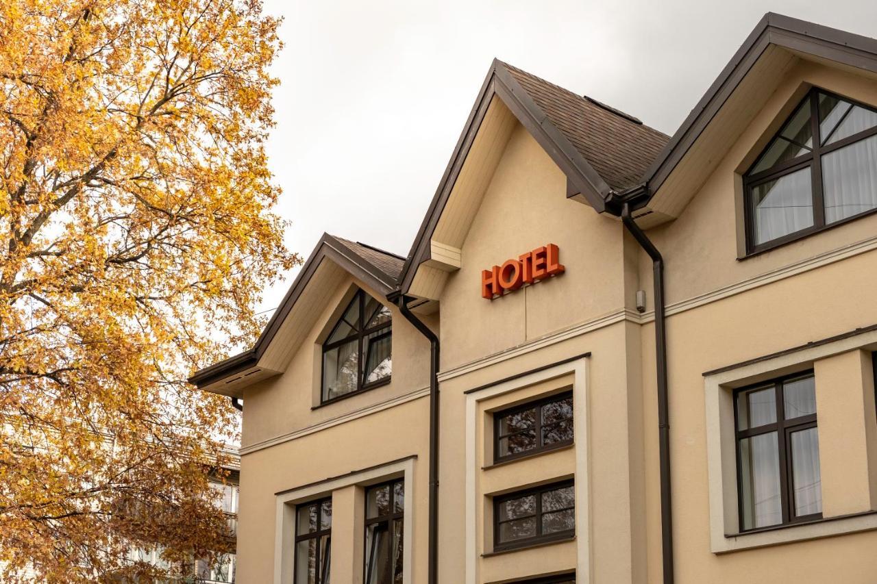 Hotel Annabella Riga Esterno foto